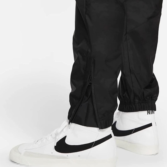 Nike Sportswear Windrunner Track Pants CN8774-010  (Black/White) - Picture 3 of 4
